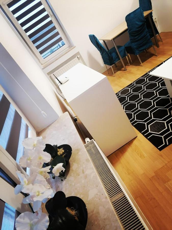 Апартаменты Apartament Luxbibi Жешув Экстерьер фото